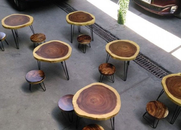 50 Mẫu bàn ghế cafe đẹp nhất hiện nay 32 Bộ bàn ghế cafe gỗ nguyên khối mặt tròn bao gồm ghế và mặt bàn điều nguyên khối cắt ra
