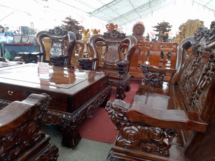 20+ Mẫu bàn ghế gỗ cẩm lai đẹp nhất 3 Bộ bàn ghế chạm kỳ lân