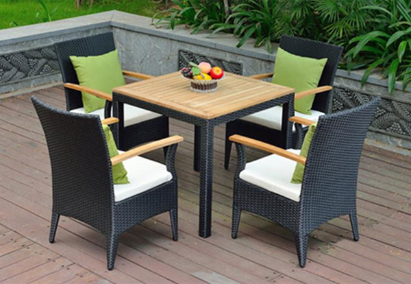50 Mẫu bàn ghế cafe đẹp nhất hiện nay 18 Bộ bàn ghế nhựa giả mây dành cho không gian ngoại