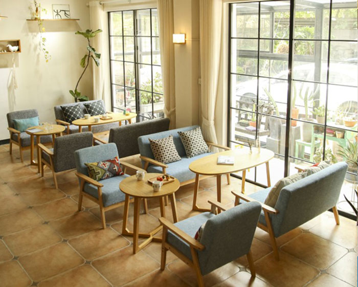 50 Mẫu bàn ghế cafe đẹp nhất hiện nay 6 Bộ bàn ghế sofa dùng trong các quán cafe đơn giản nhưng đẹp mang phong cách Hàn Quốc