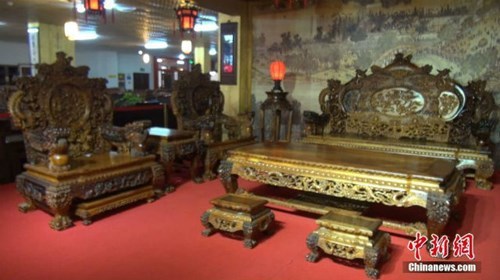 20+ Mẫu bàn ghế gỗ cẩm lai đẹp nhất 24 Bộ bàn ghế gỗ cẩm lai vàng giá gần 700 tỉ đồng