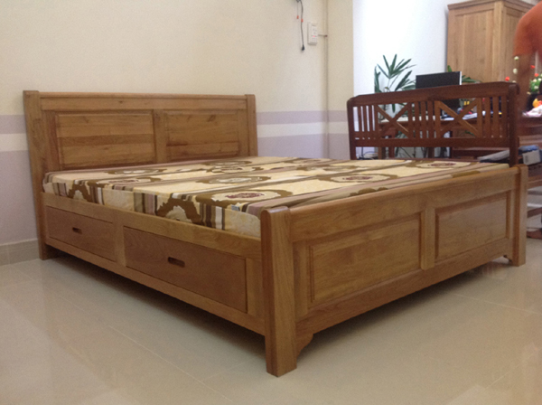 Top 12 mẫu giường gỗ đẹp nhất 2021 3 Giường gỗ pơ mu giúp phòng ngủ sang trọng hơn
