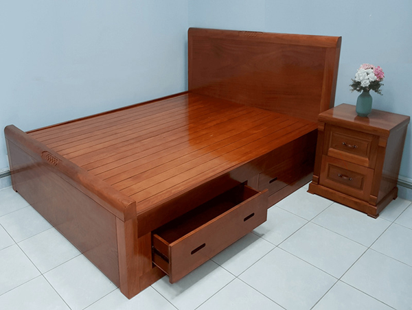 Top 12 mẫu giường gỗ đẹp nhất 2021 5 Giường gỗ xoan đào dễ giá công và có giá thành khá tốt