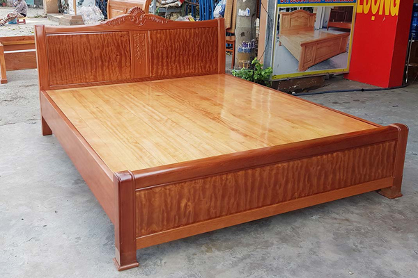Top 12 mẫu giường gỗ đẹp nhất 2021 7 Giường gỗ anh đào có vân đẹp và bề mặt gỗ nhẵn