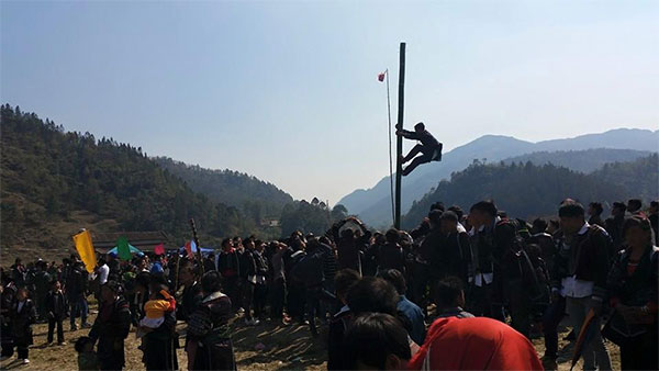 Top 60+ trò chơi dân gian Việt Nam phổ biến nhất 99 Tìm hiểu về trò chơi dân gian leo cột mỡ