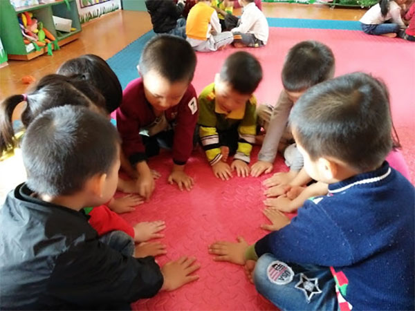 Top 60+ trò chơi dân gian Việt Nam phổ biến nhất 103 Tìm hiểu về trò chơi dân gian úp lá khoai