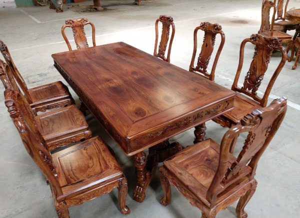 [TOP 15+] Mẫu bộ bàn ăn gỗ Cẩm Lai đẹp và chất lượng nhất hiện nay 9