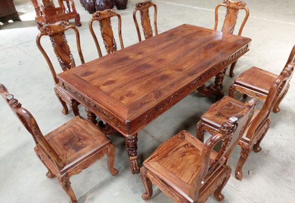 [TOP 15+] Mẫu bộ bàn ăn gỗ Cẩm Lai đẹp và chất lượng nhất hiện nay 10