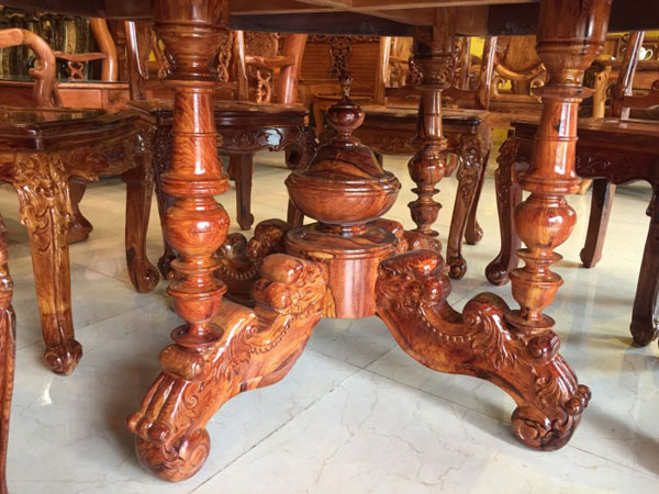 [TOP 15+] Mẫu bộ bàn ăn gỗ Cẩm Lai đẹp và chất lượng nhất hiện nay 13