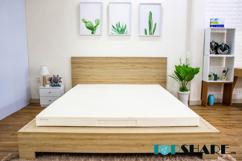 Nệm cao su thiên nhiên Vạn Thành Unique