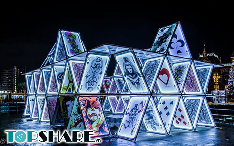 Cách bói bài Tây theo ngày sinh có khó không?