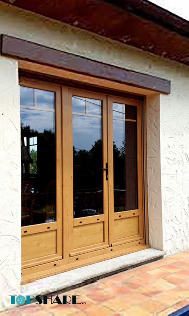 Mẫu cửa gỗ 3 cánh đôi