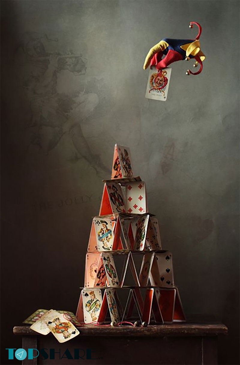 Người trong ngày sinh có lá Joker có thể mang trong mình tính cách của bất kỳ lá bài nào khác trong bộ bài