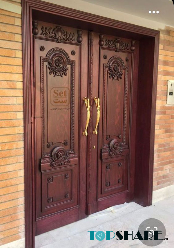 Cửa gỗ 2 cánh biệt thự phong cách cổ