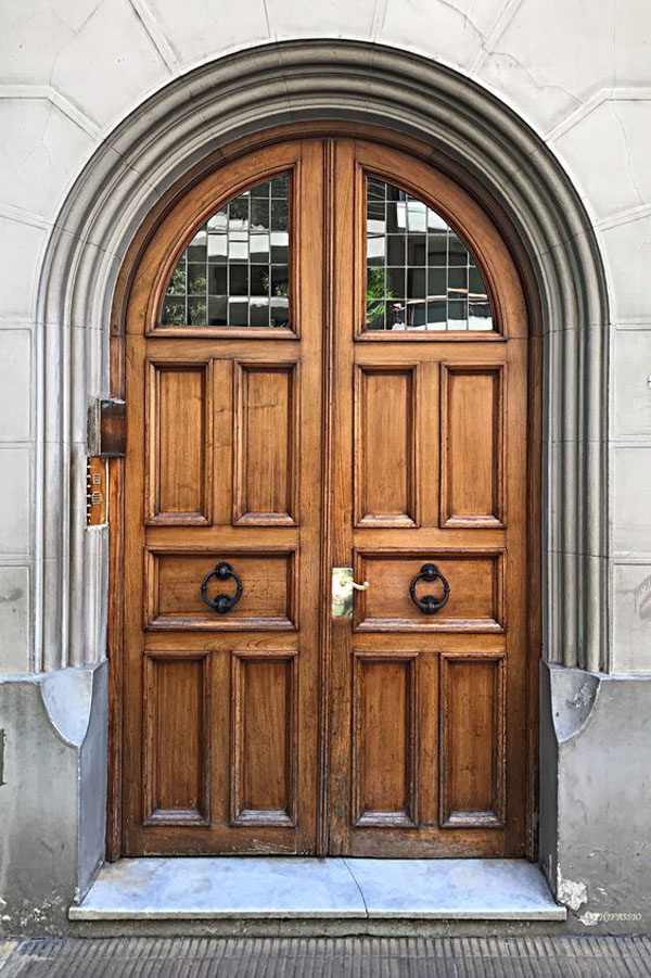 Cửa gỗ 2 cánh biệt thự mái vòm