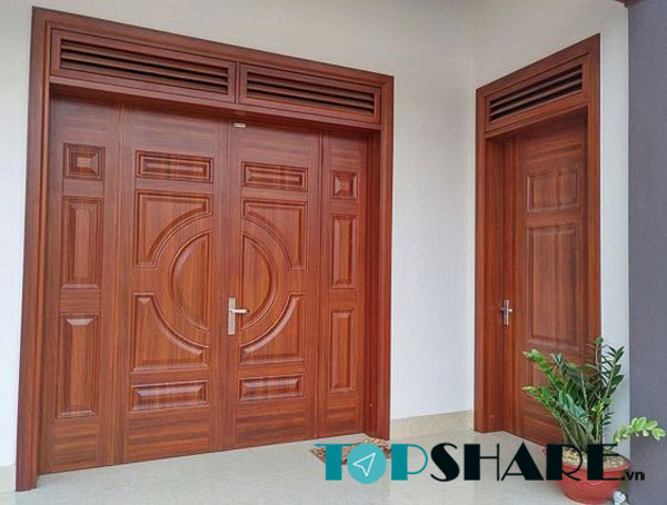 Mẫu cửa gỗ 4 cánh mặt tiền đẹp thiết kế đơn giản