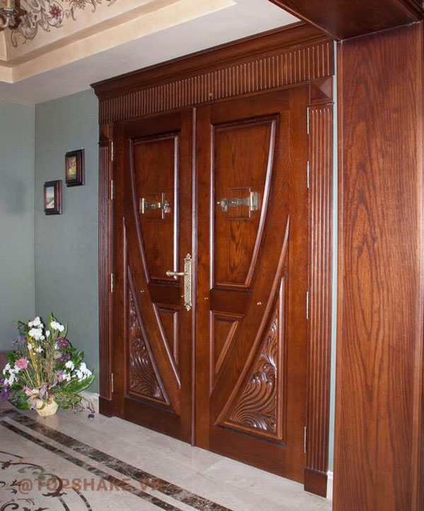 Cửa gỗ cẩm lai tự nhiên