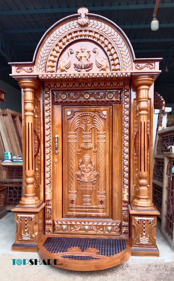 Mẫu cửa gỗ chạm khắc đẹp