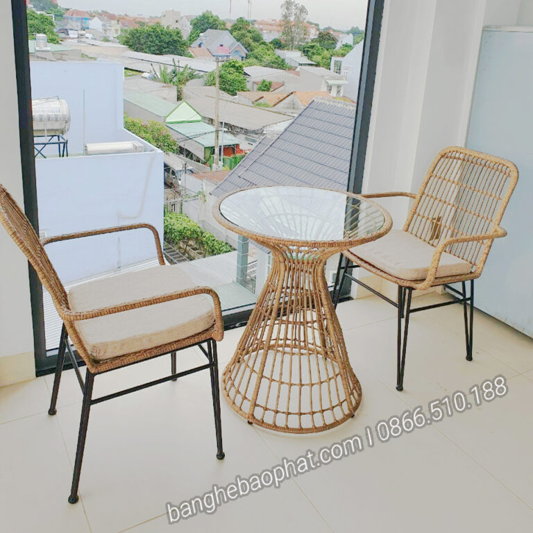 Bàn ghế mây nhựa sân vườn