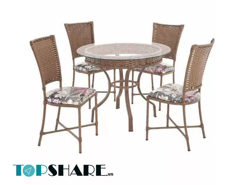 Bàn ghế mây nhựa không bị sét như các loại bàn ghế sắt