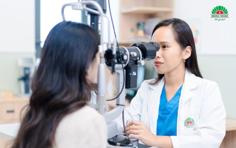 Giải pháp nhãn khoa toàn diện tại Trung tâm Mắt Hồng Ngọc: Từ tầm soát đến phẫu thuật chuyên sâu 7 Hệ thống máy chụp cắt lớp hiện đại giúp phát hiện sớm các tổn thương vi thể mà mắt thường không thể nhìn thấy.